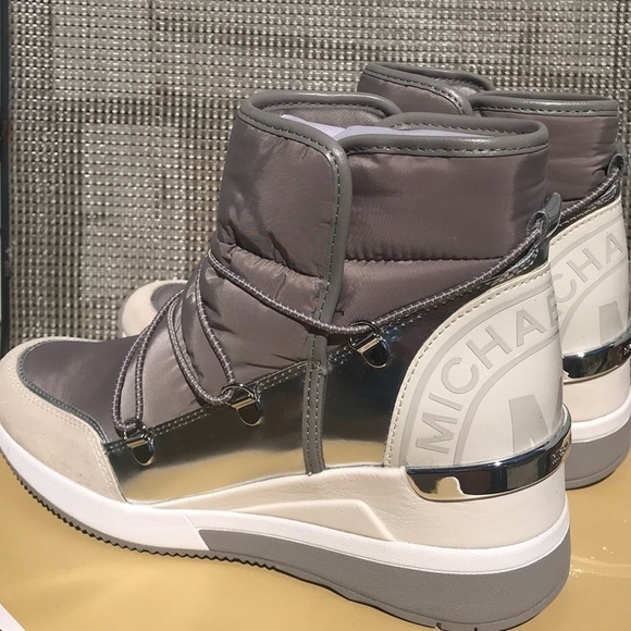 Michael Kors Lula Booties pearl grey - Picture 4 of 9